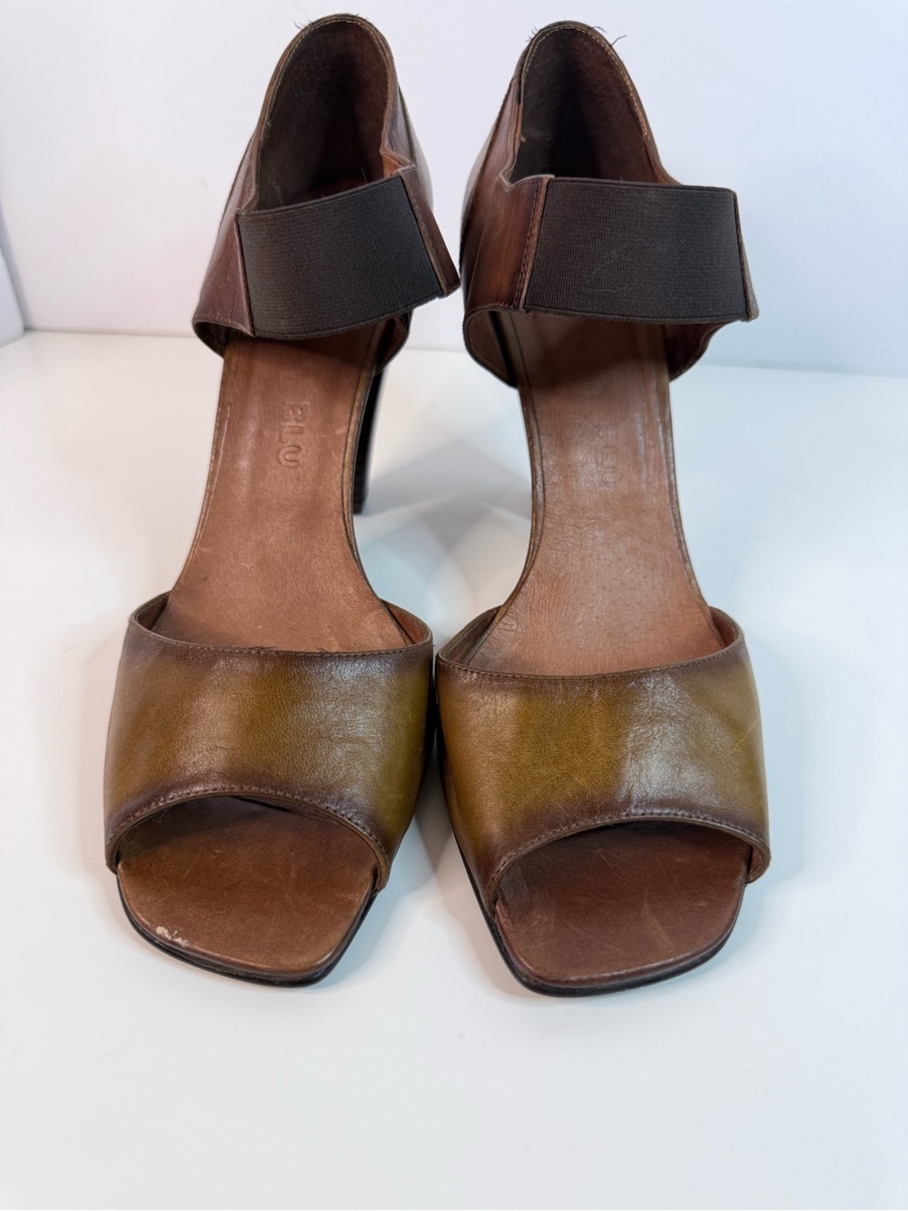 BLU Chocolate Brown Olive Leather Peep-Toe Heels Size 9